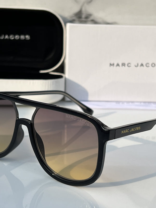 Marc_jacobs_1010_gun_black