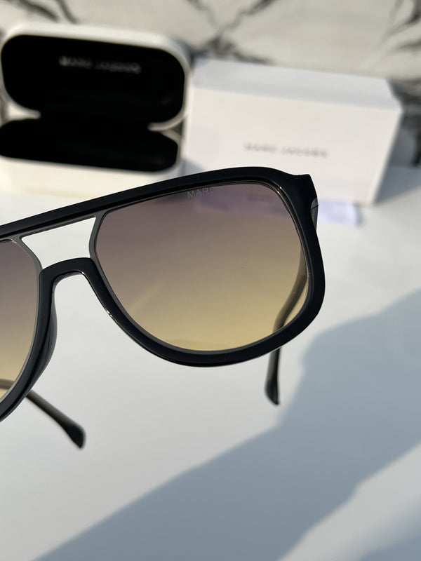 Marc_jacobs_1010_gun_black