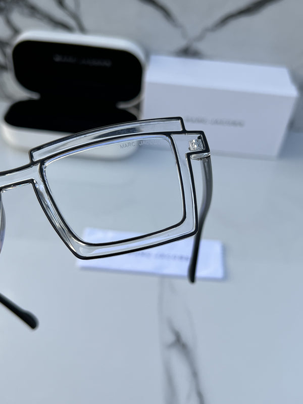 Marc_jacobs_6130_transparent_black