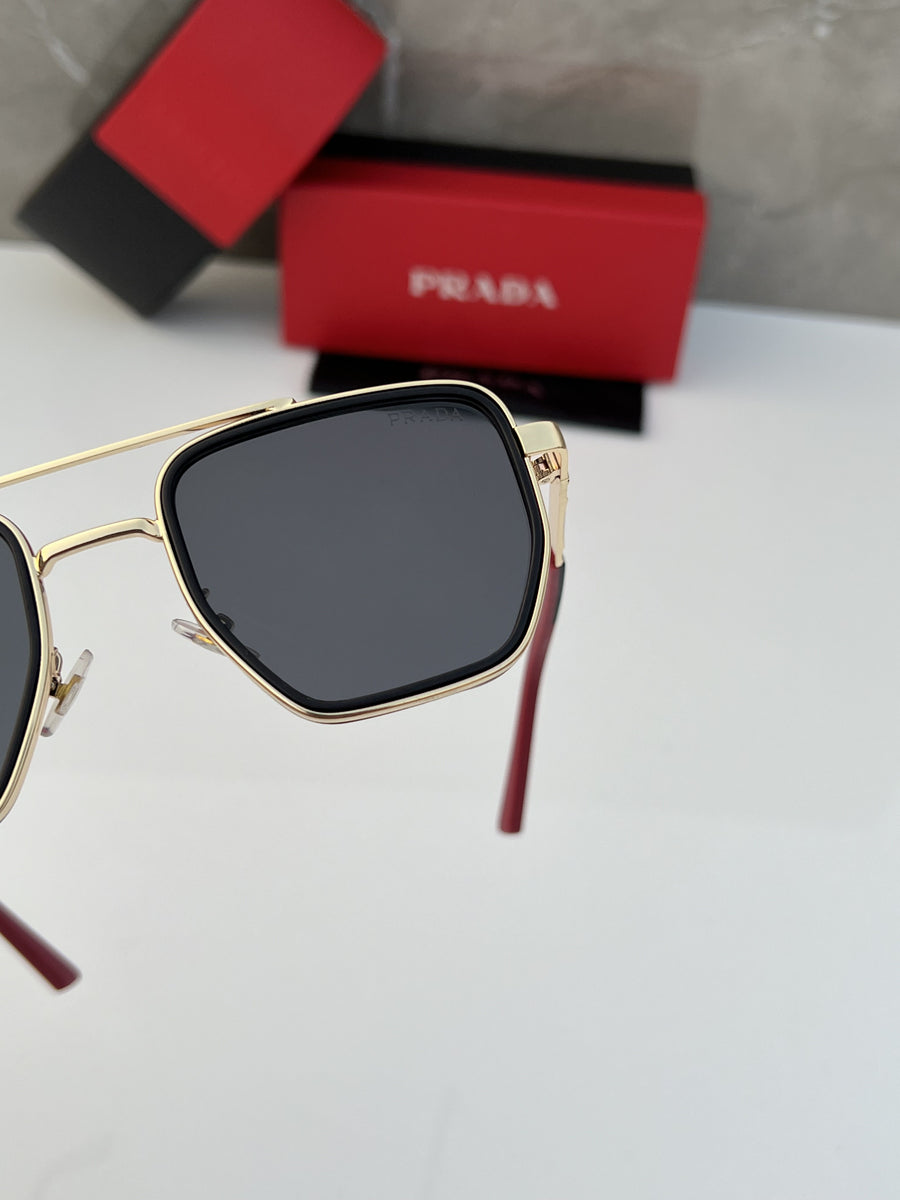 Prada_58445_gold_black