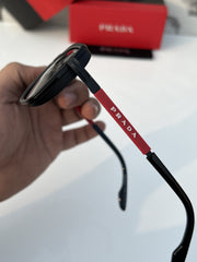 Prada_399_black