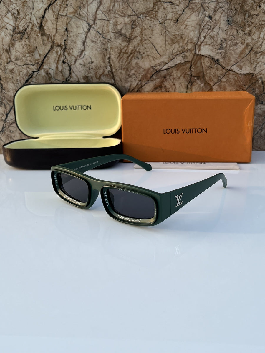 Louis Vuitton_6190_green