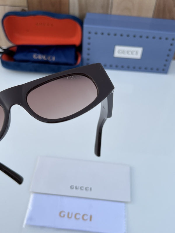 Gucci_58090_brown