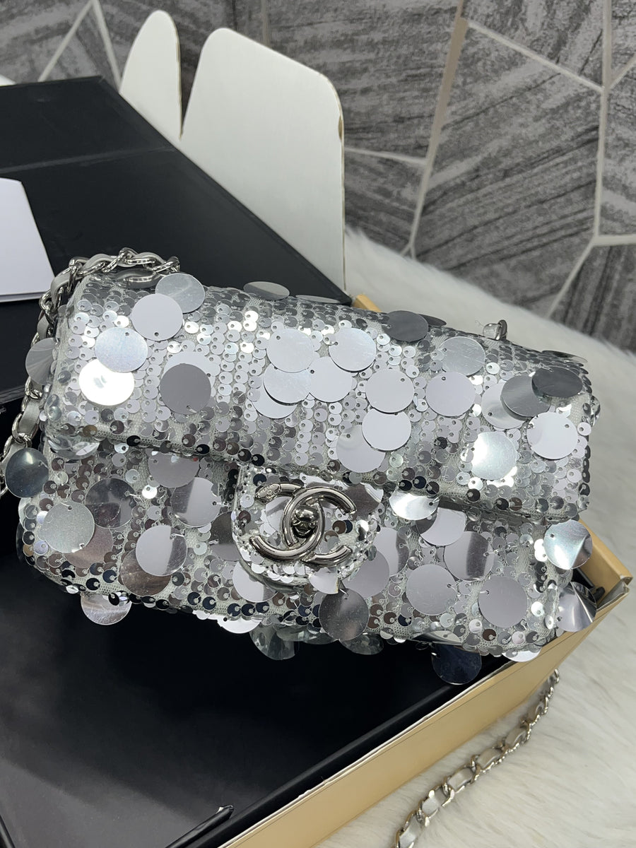 Chanel_Sequin_Silver_Flap_Party_Bag_With_DoubleBox_Premium