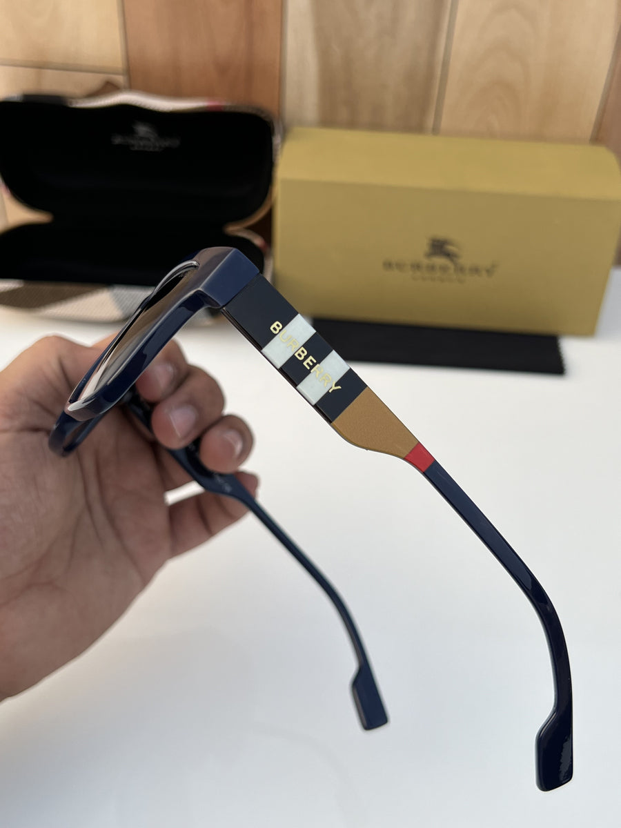 Burberry_fiber_blue
