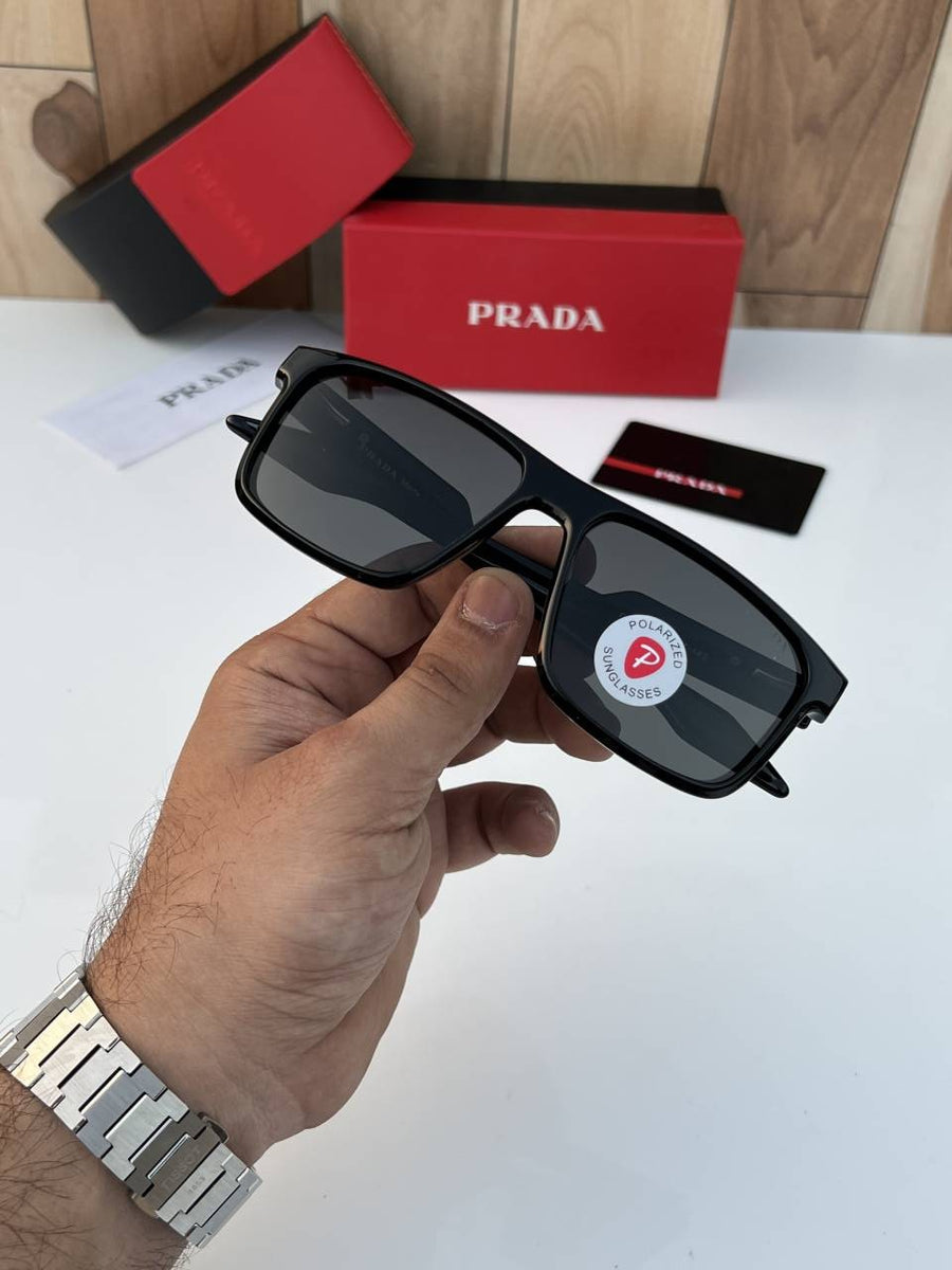 Prada_438_black