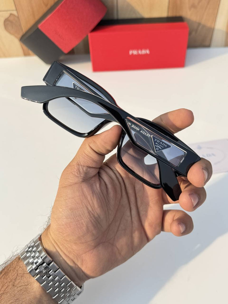 Prada_899_blue
