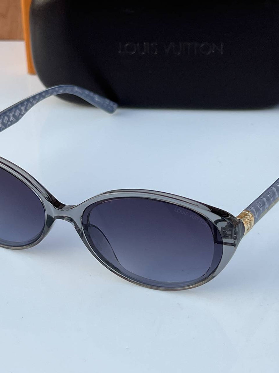Louis Vuitton_2877_grey