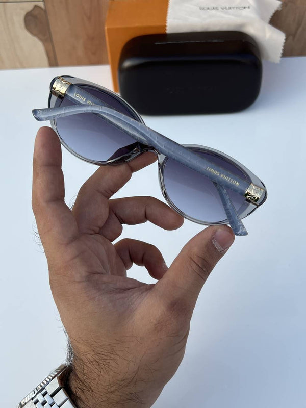 Louis Vuitton_2877_grey