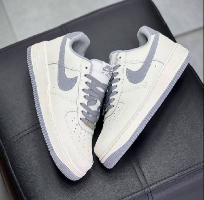 Nike Airforce 1 Low Dark Grey White Sail