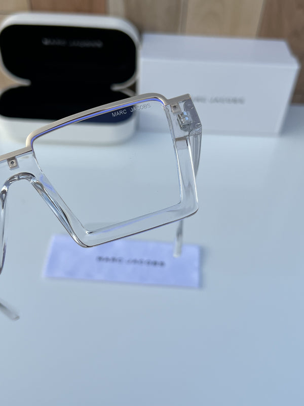 Marc_jacobs_6168_transparent_plano