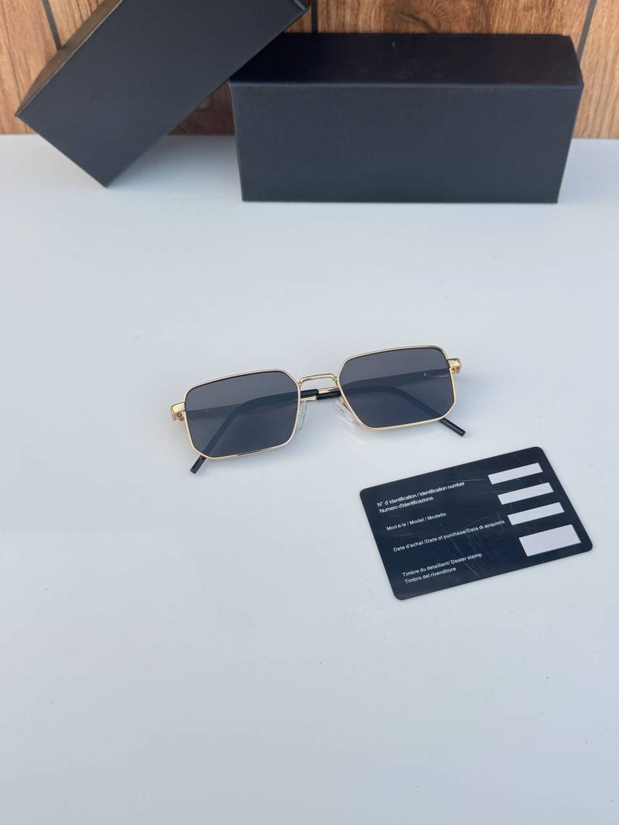 Tommy1452_goldblack