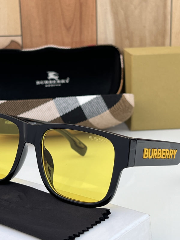 Burberry_wayfero_yellow