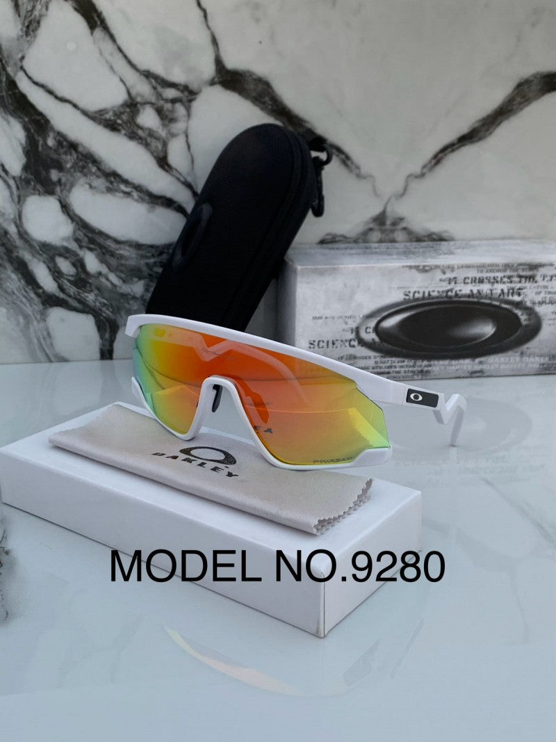 Oakley_9280_white_mercury