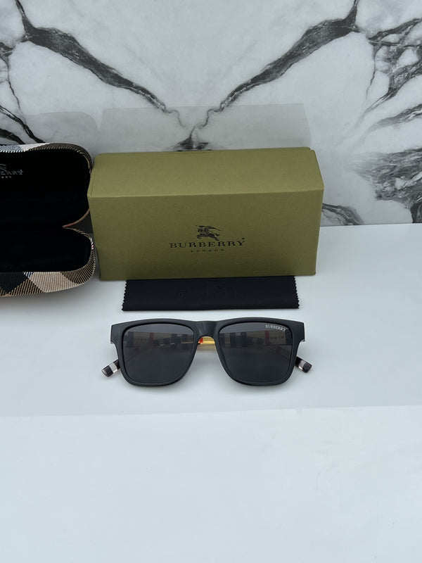 Burberry_4395_black