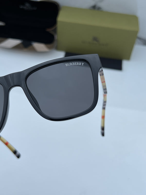 Burberry_4395_black