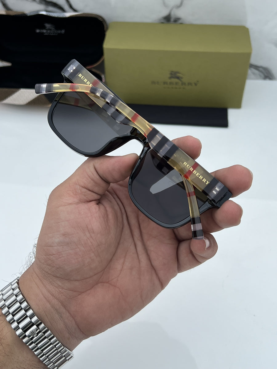 Burberry_4395_black