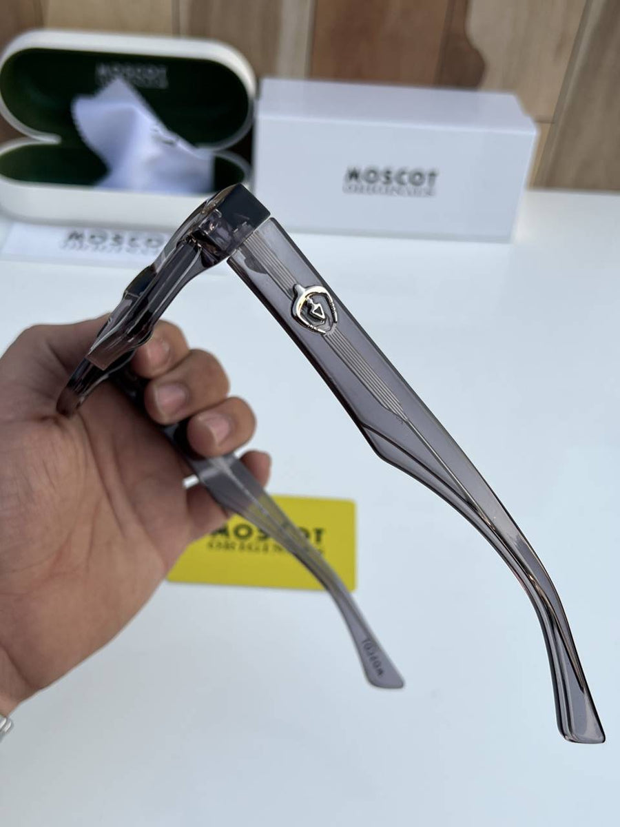 Moscot_33804_dark_grey