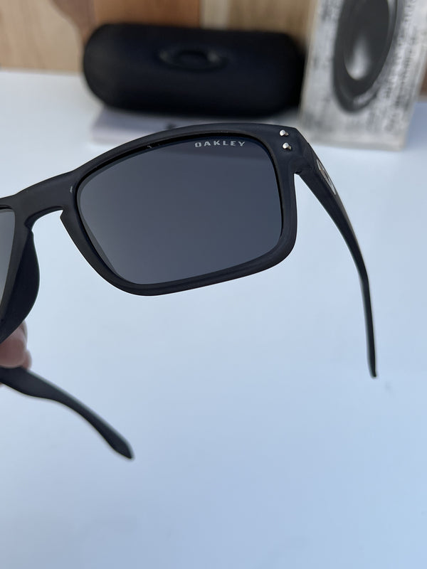 Oakley_3338_black_silver
