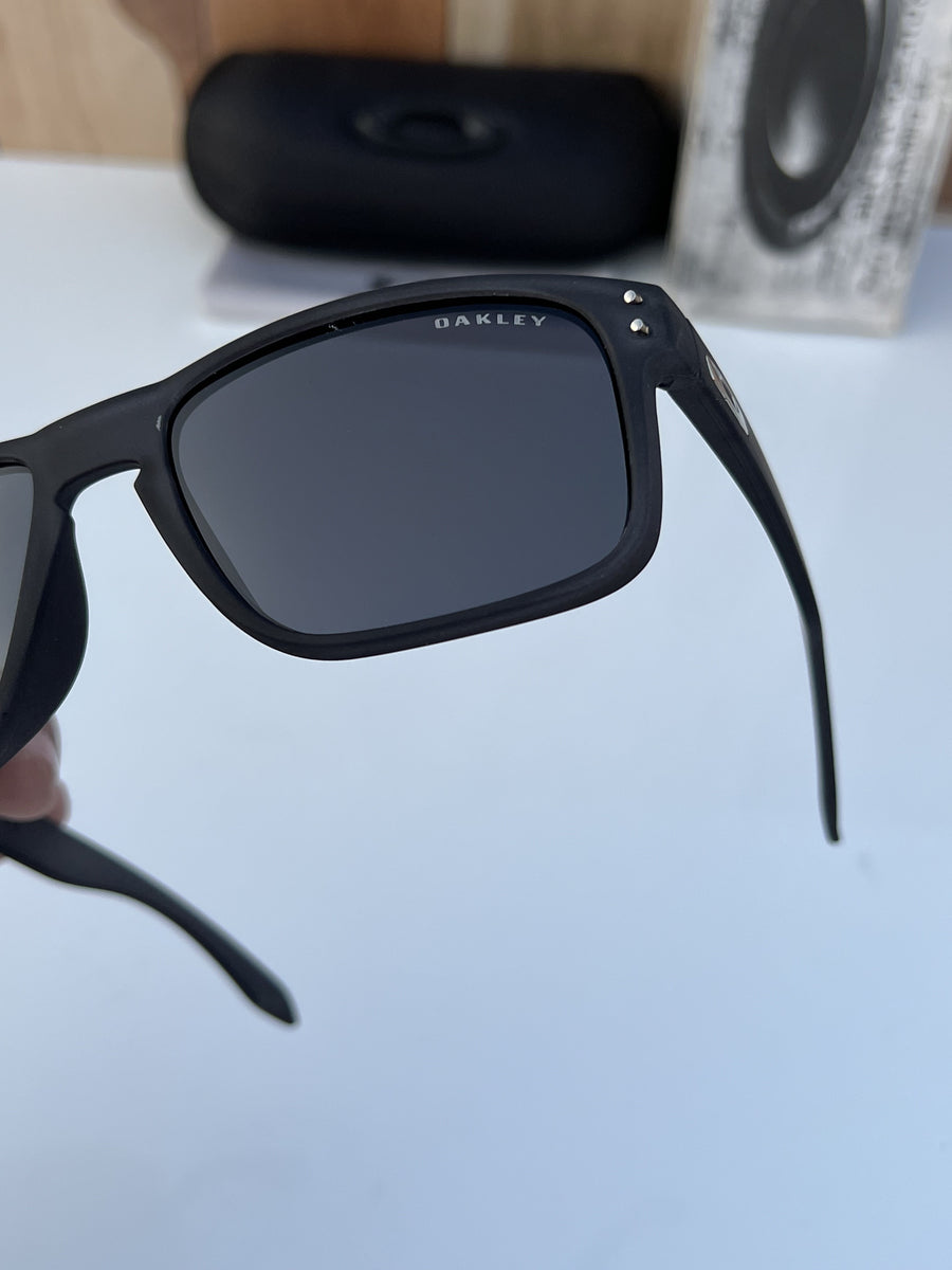 Oakley_3338_black_silver