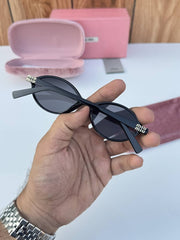 Miu_miu_5519_black_gold