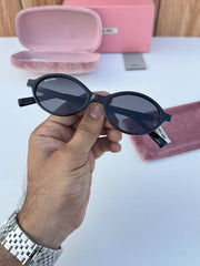 Miu_miu_5519_black_gold