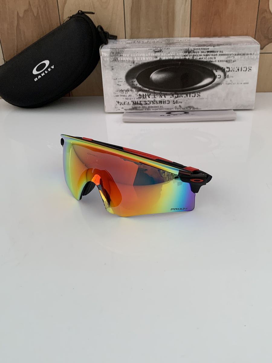 Oakley_9471_black_red
