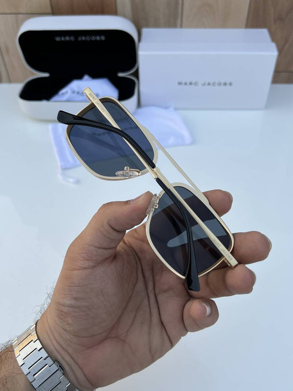 Marc_jacobs_98282_gold_black