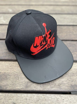 Nike_Air_jordan_Black_and_red_unisex_top_leather_cap_(With_Safety_Box)
