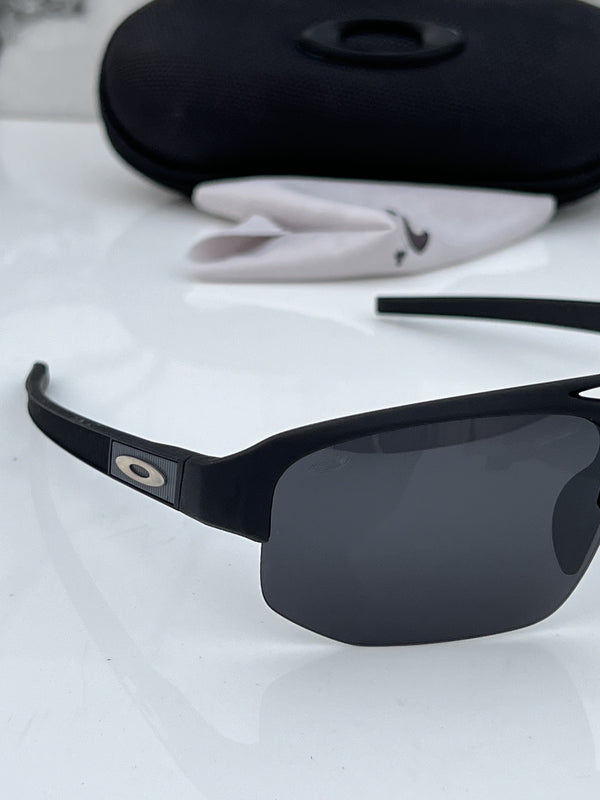 Oakley_2956_black