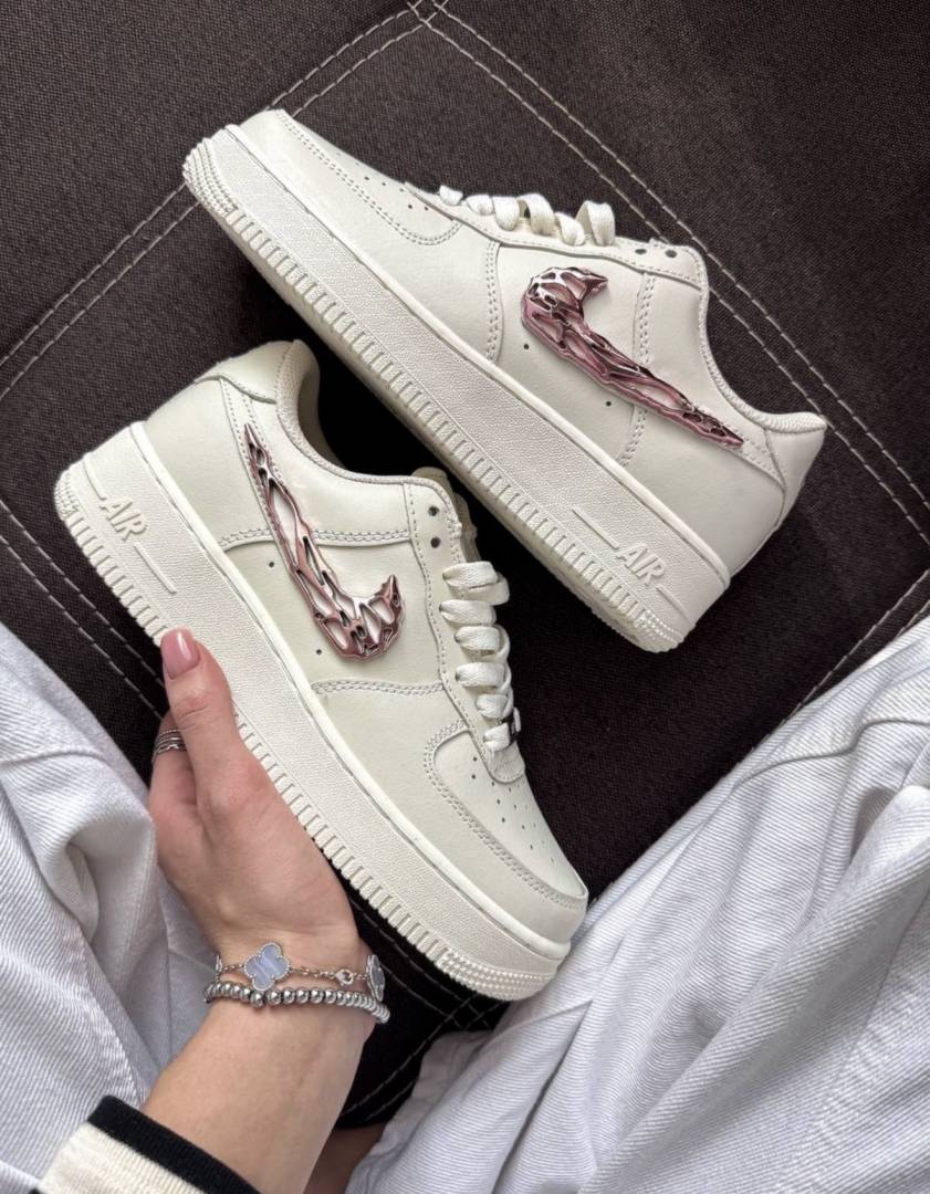 Nike Air Force 1 LX Molten Swoosh