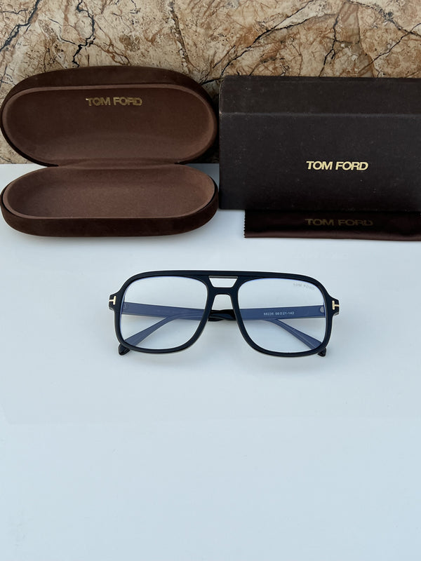 Tom forr_68236_black_plano