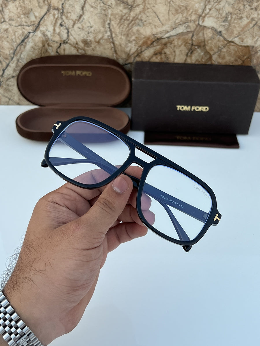 Tom forr_68236_black_plano