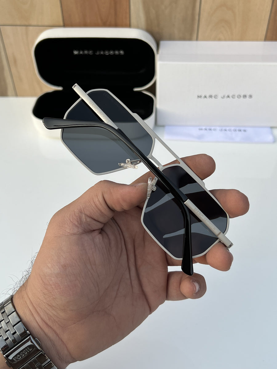 Marc_jacobs_510_silver_black