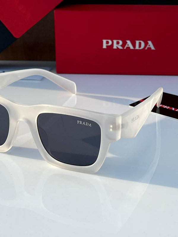 Prada_11_white_black