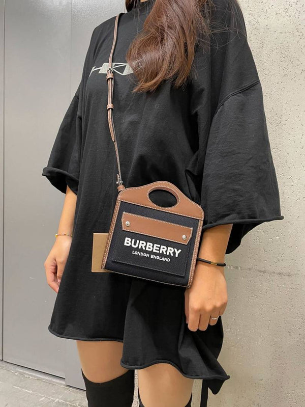 Burberry_Micro_Pocket_Small_Canvas_Tote_With_Magnet_Box