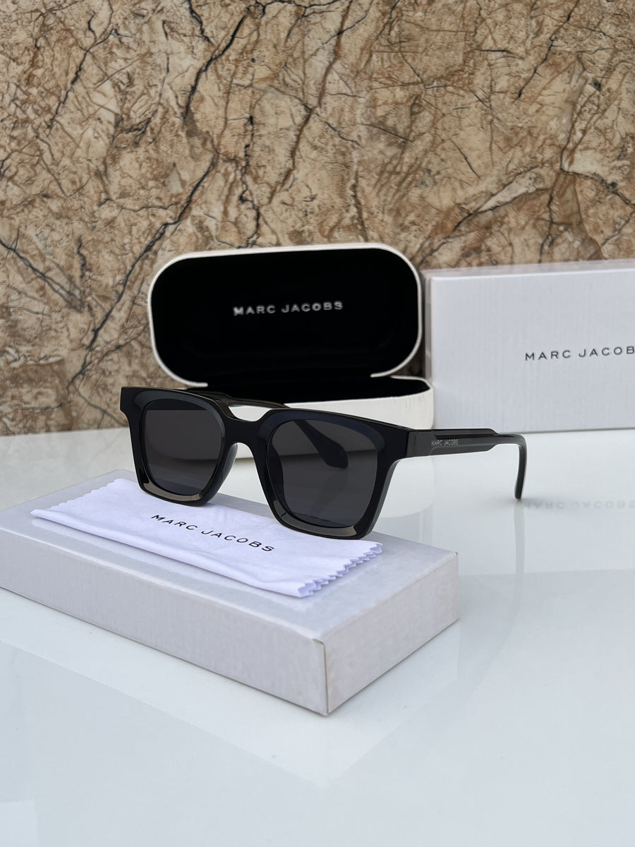 Marc_jacobs_5168_full_black