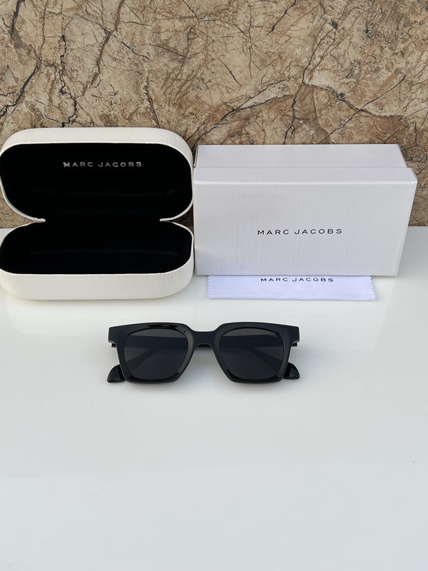 Marc_jacobs_5168_full_black