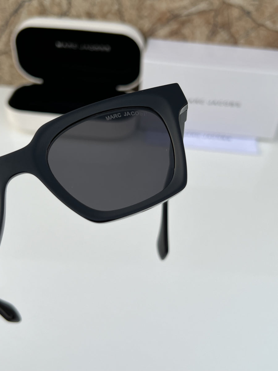 Marc_jacobs_5168_full_black