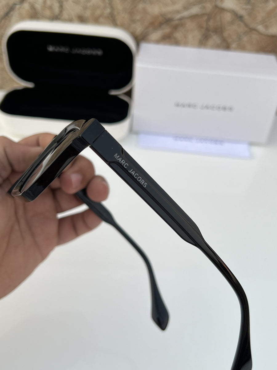 Marc_jacobs_5168_full_black