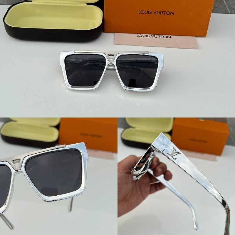 Louis Vuitton_1502_chrome_black