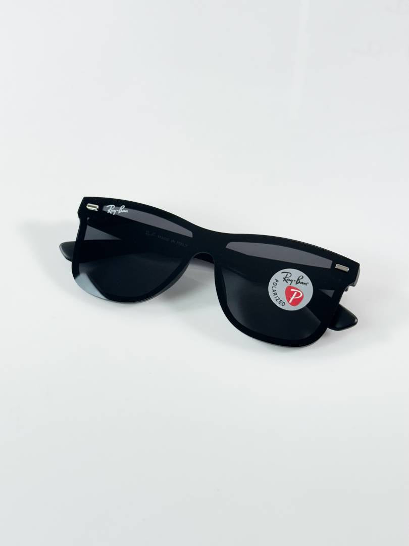 RB 650 Black