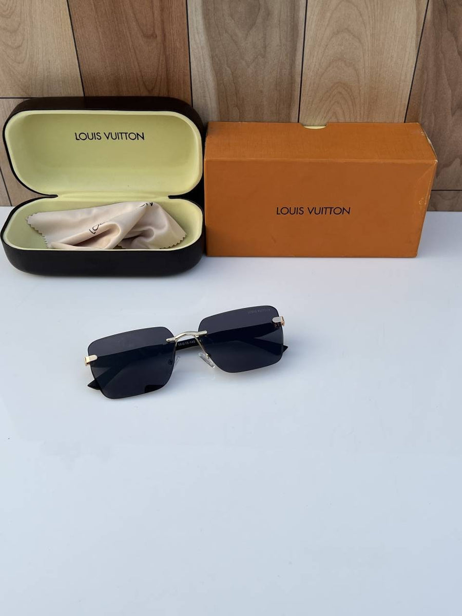 Louis Vuitton_5713_gold_black