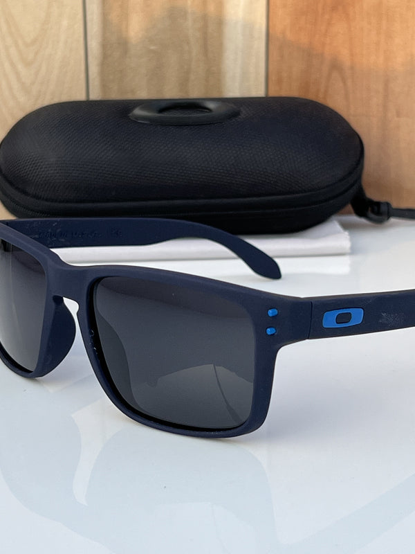 Oakley_3338_matt_blue