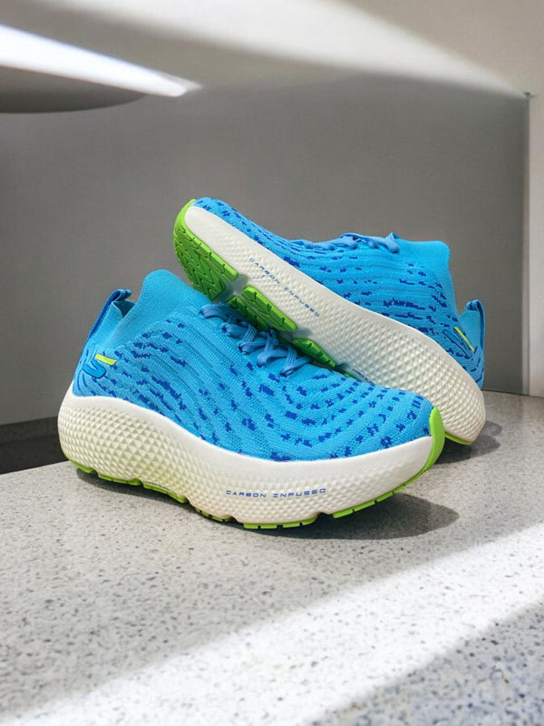 .Sketchers hyper bust ice sky blue