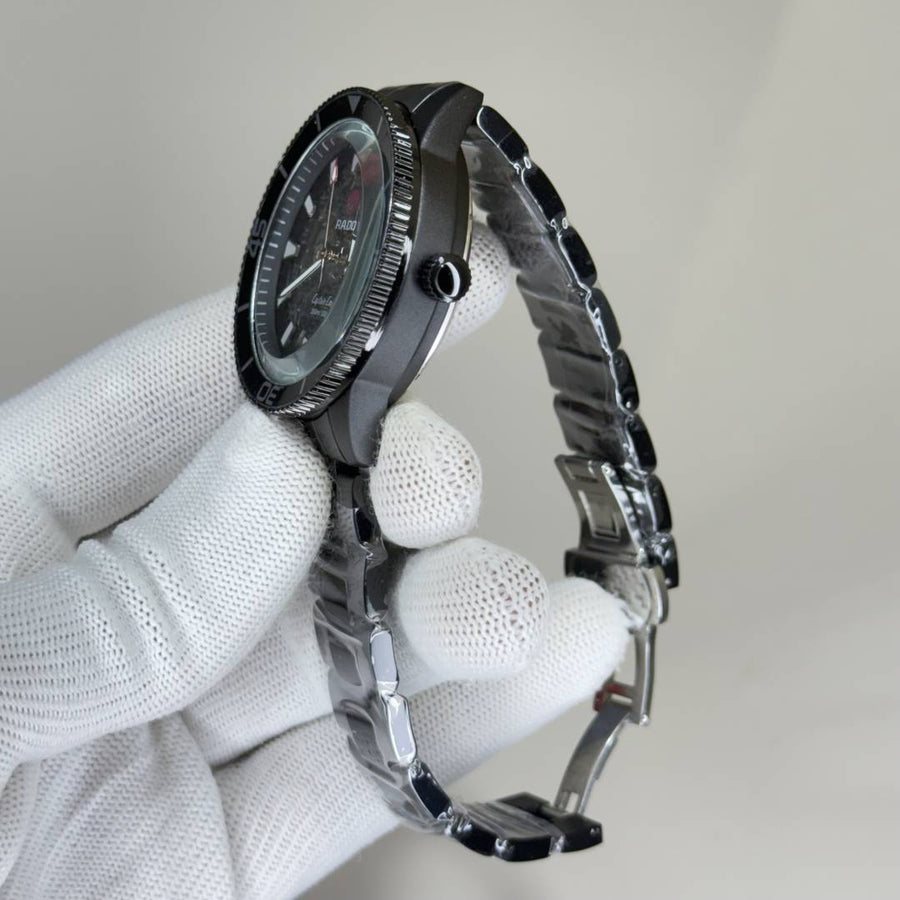 Rado_Captaincook_automatic