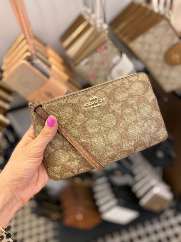 Coach_W8_Zip_Around_Corner_Wristlet_With_OriginalBox_DustCover