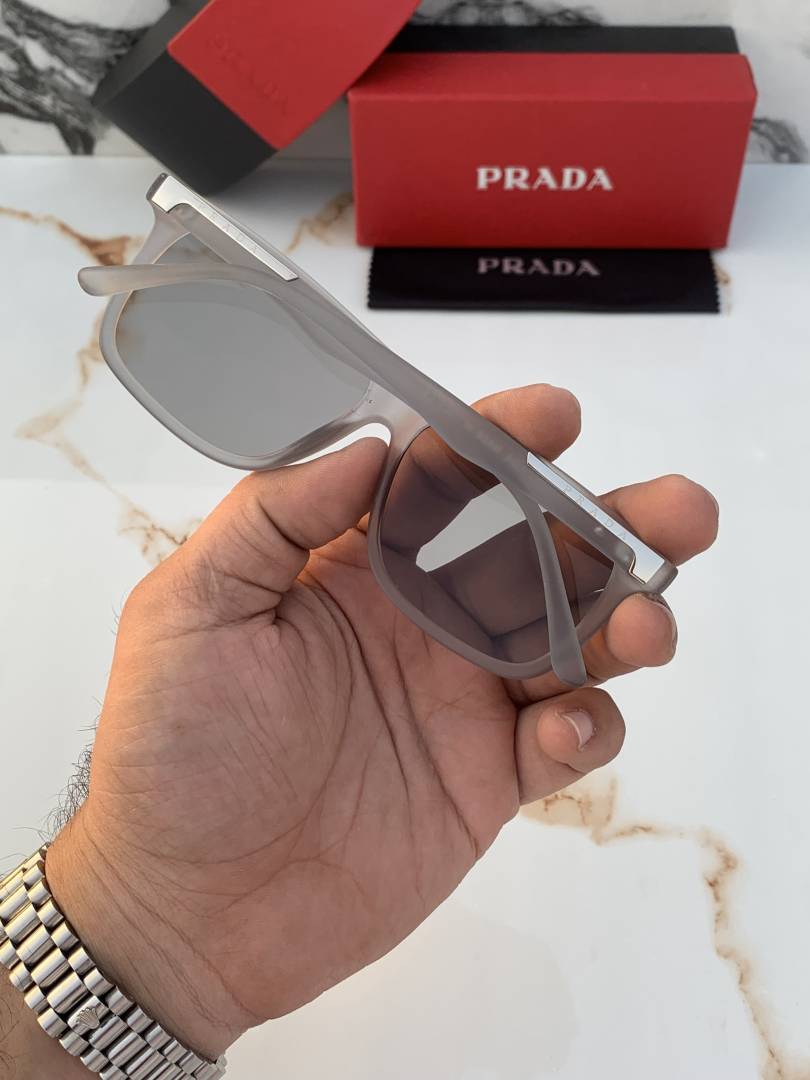 Prada_58706_grey