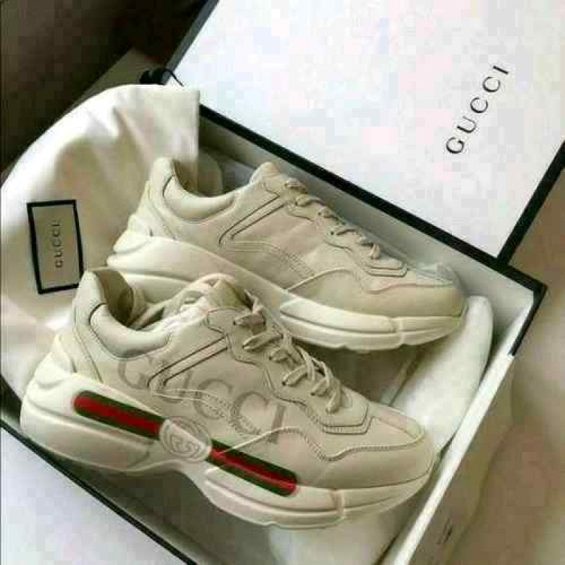 Gucci Rhython Sneakers 425