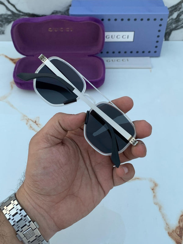 Gucci_011_white_black
